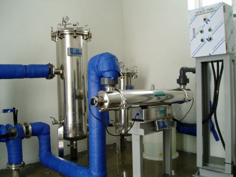 Universitas Hansei — sterilisator UV (SANITRON 50C) dan instalasi pengolahan air bersih